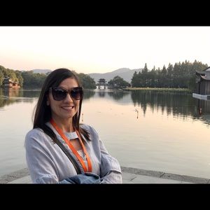 Meet your Posher, Amy